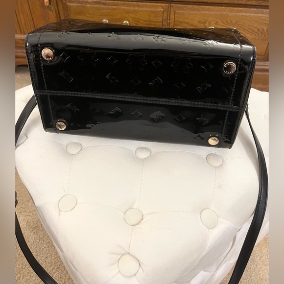 Michael Kors Kara Medium Duffle Signature Handbag/Wristlet Set NWT RARE - Picture 10 of 12